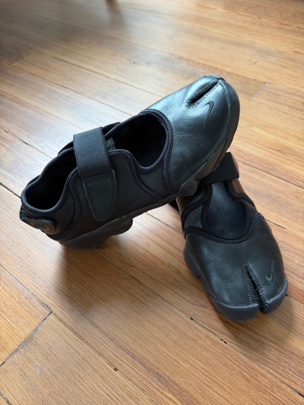 Nike Air Rift Triple Black US 8 women’s